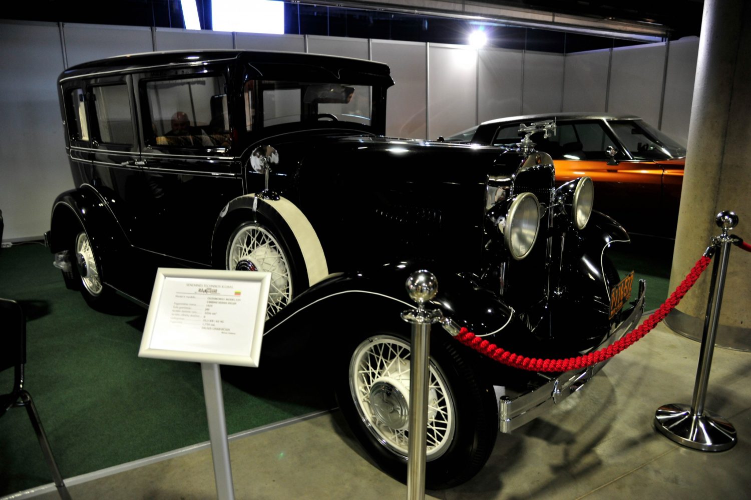 Oldsmobile F29 Landau Sedan Delux, pagamintas 1929 m. Savininkas – Dalius Linkevičius
